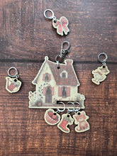 Load image into Gallery viewer, Cottage Trinket Trellis