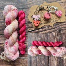 Load image into Gallery viewer, Coquette sock set