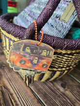 Load image into Gallery viewer, Groovy ghost trinket trellis