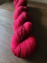 Load image into Gallery viewer, Red Woolen Mittens