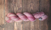 Load image into Gallery viewer, Mom's Kitchen Apron