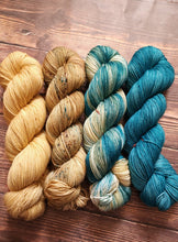 Load image into Gallery viewer, Serene Summer 4 skein kit