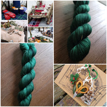 Load image into Gallery viewer, Pine and Holly