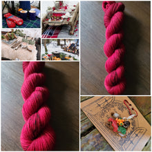 Load image into Gallery viewer, Red Woolen Mittens