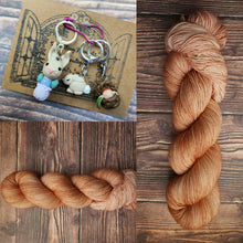 Load image into Gallery viewer, Red Fox