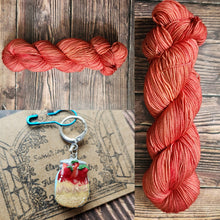 Load image into Gallery viewer, Strawberry Overnight Oats