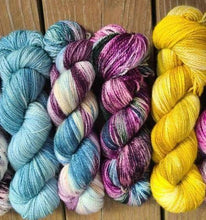 Load image into Gallery viewer, Pierre Shawl Kits