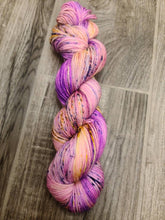 Load image into Gallery viewer, Aura