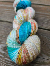 Load image into Gallery viewer, Fifth Avenue