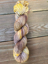 Load image into Gallery viewer, Cozy Cabin