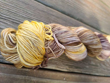 Load image into Gallery viewer, Cozy Cabin