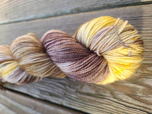 Load image into Gallery viewer, Cozy Cabin