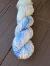 Load image into Gallery viewer, I Smell Snow