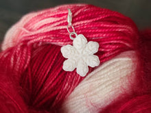 Load image into Gallery viewer, Holiday Yarn Wreath knit gift set