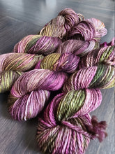 Load image into Gallery viewer, Vineyard