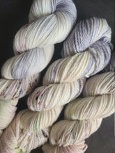 Load image into Gallery viewer, Earl Grey Roses