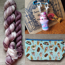 Load image into Gallery viewer, Snowy’s Sundae kitty cup sock set