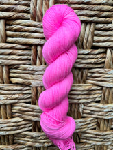 Load image into Gallery viewer, Burlesca Dahlia