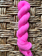 Load image into Gallery viewer, Burlesca Dahlia