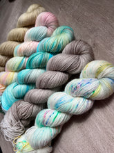 Load image into Gallery viewer, Sun,Sand & Boardwalk