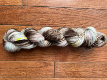 Load image into Gallery viewer, Classic &amp; Creamy sock set
