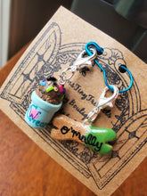 Load image into Gallery viewer, O’Mallys pup cup

